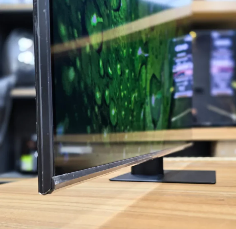 samsung tv q70d